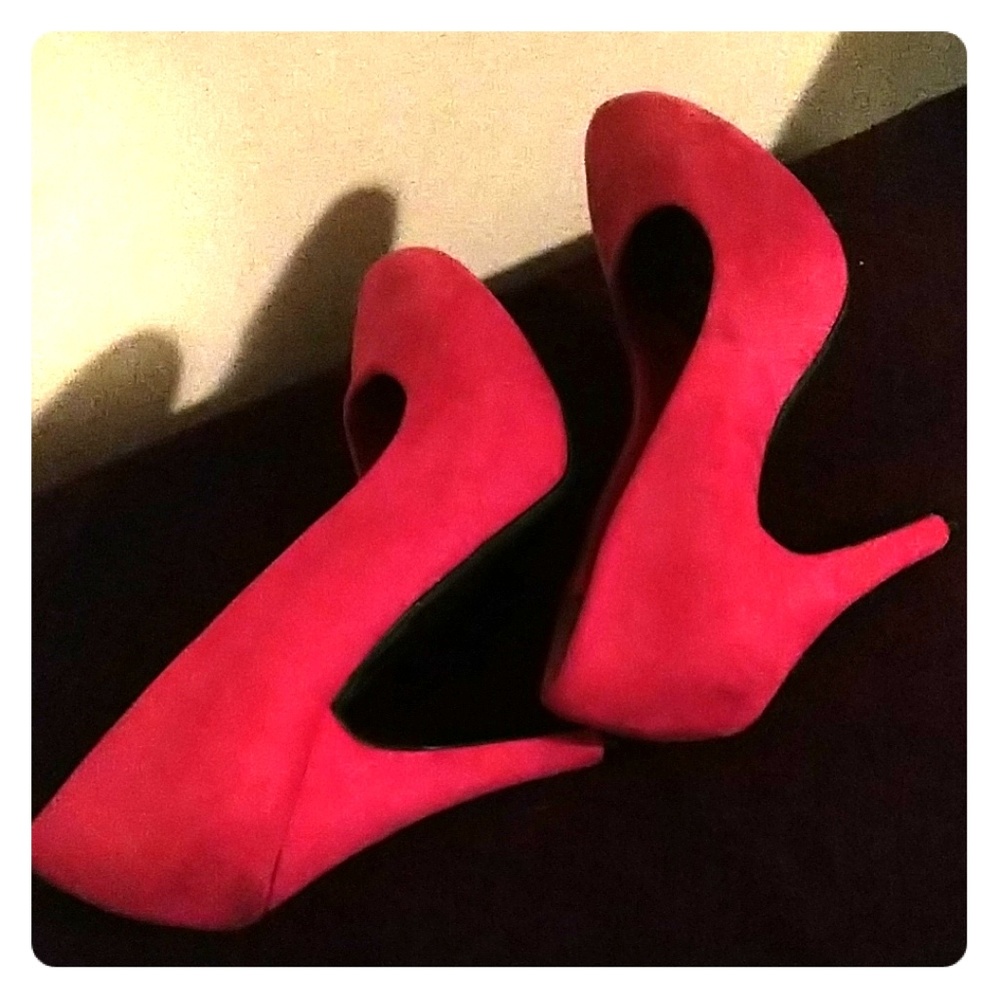 Pink pumps!!!
